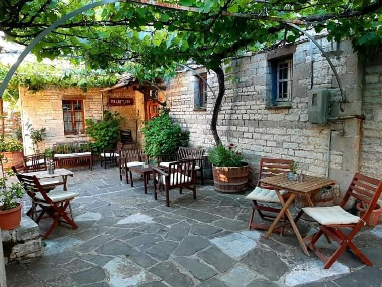 Lichovo Hotel Papigo Exterior foto